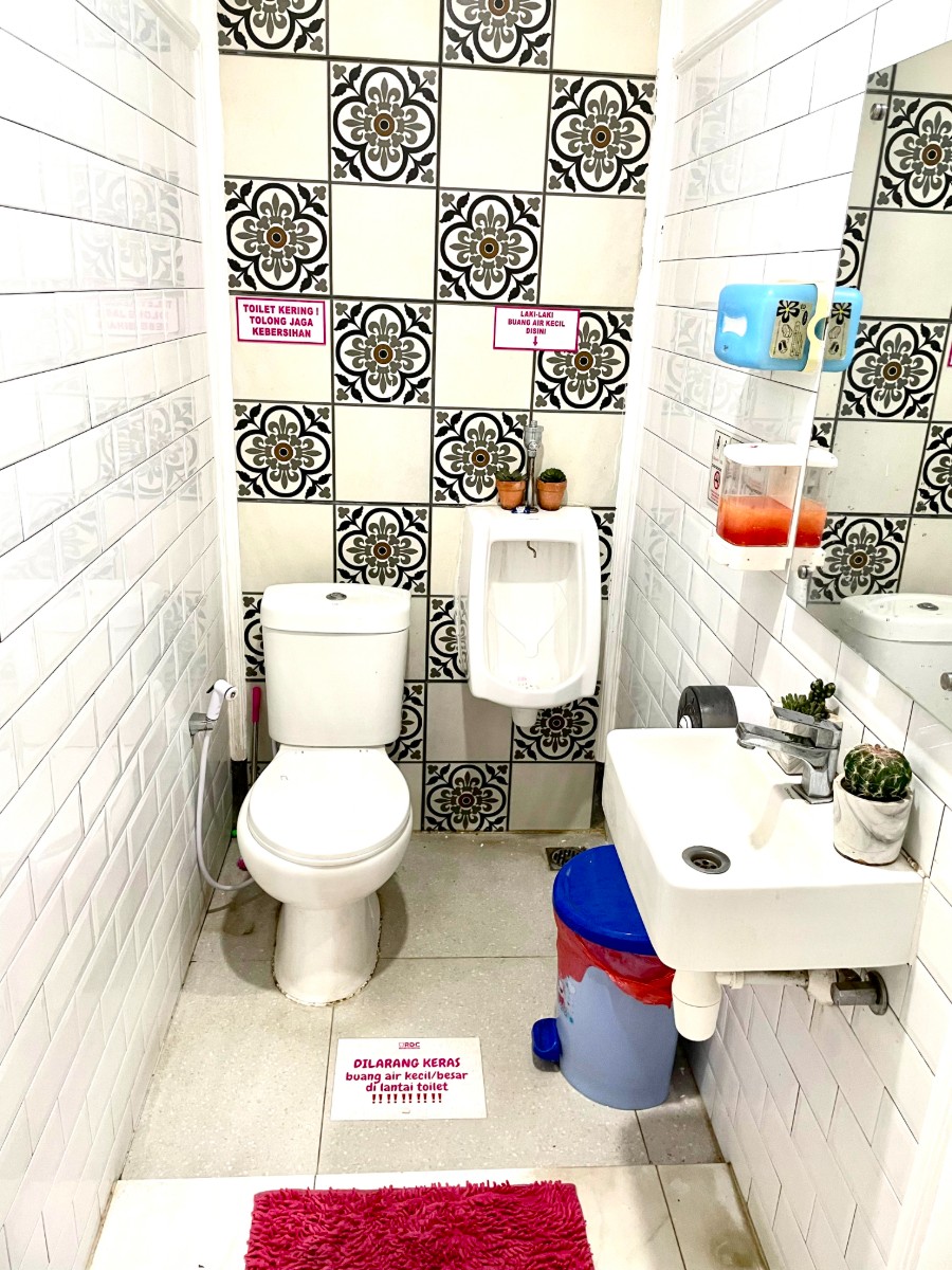 Toilet
